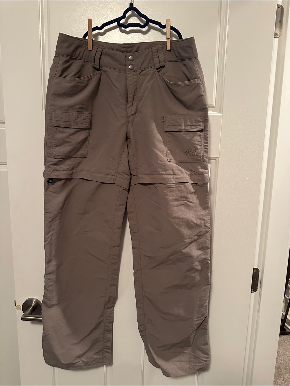The North Face Women's Paramount Convertible Hiking Pants Khaki Tan Size 8 EUC